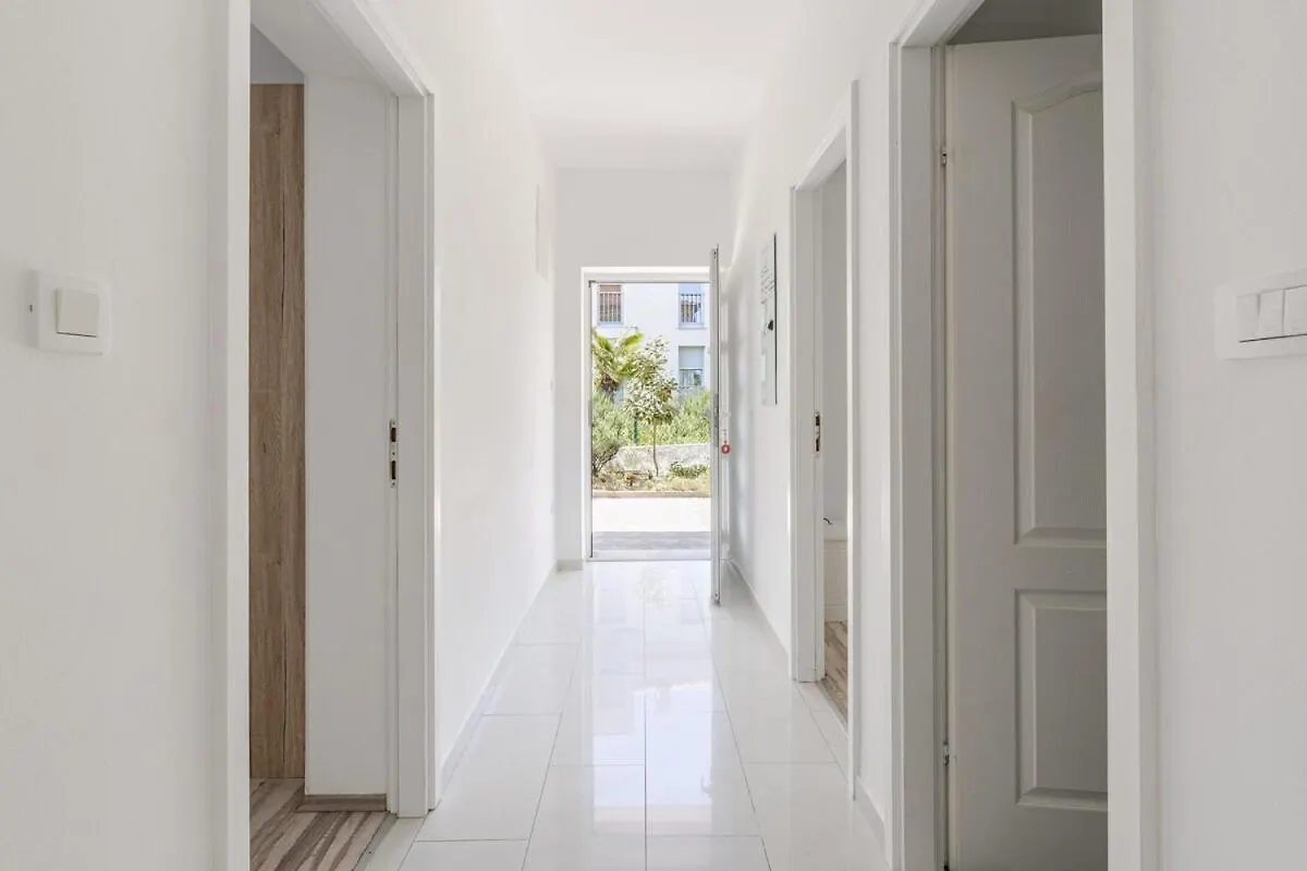 Apartment Lu Σπλιτ 0*,